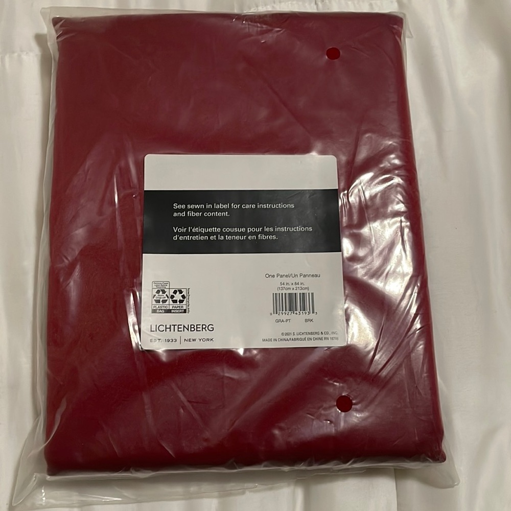 Lichtenberg one panel red curtain